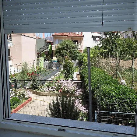 Helen's House Limenária