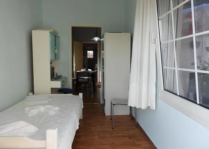 Helen's House Апартаменты *