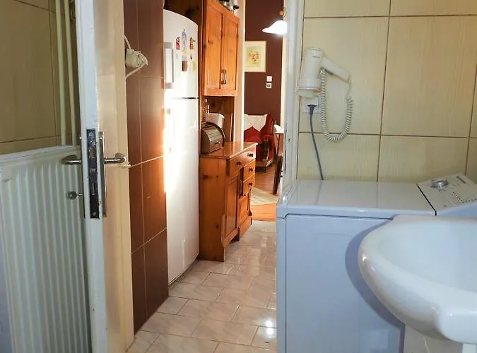 Helen's House Апартаменты *