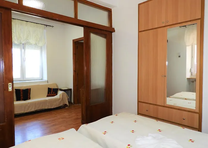 Helen's House * Лименария